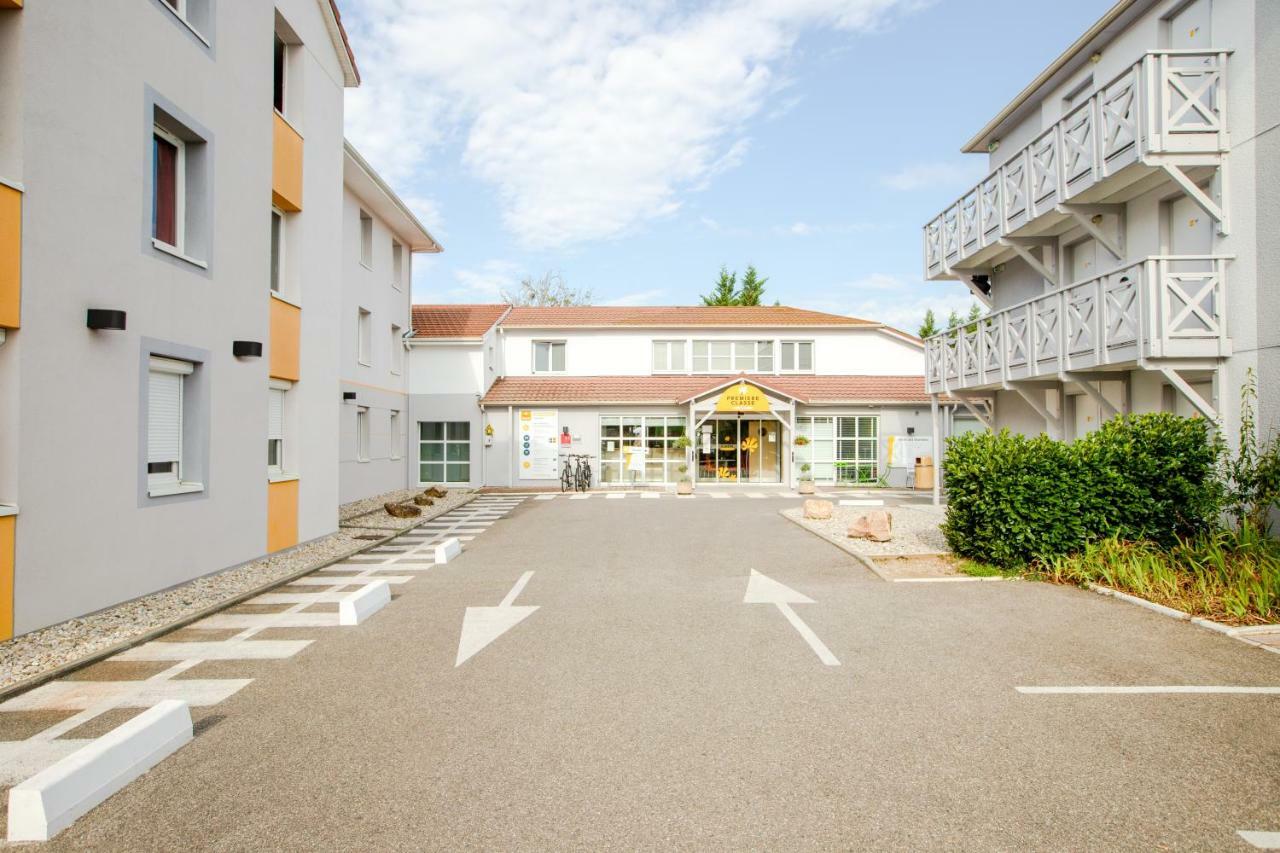 Premiere Classe Lyon Sud - Pierre Benite Hotel Irigny Exterior photo